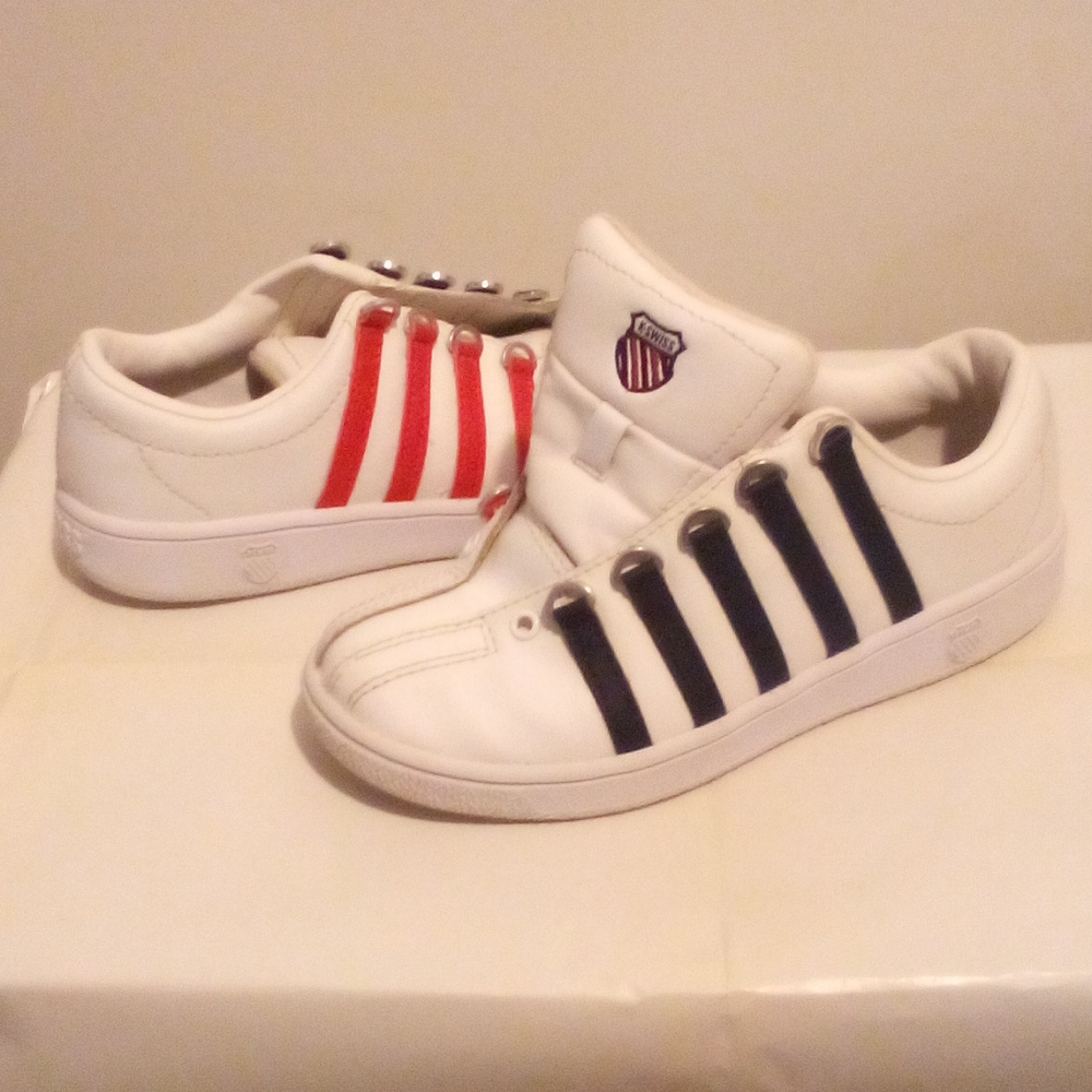 K Swiss boys size 1   pre owned